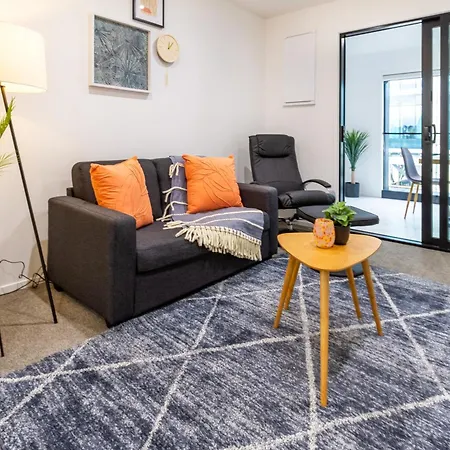 Luxury Living: 2-Bedroom Retreat In Christchurch